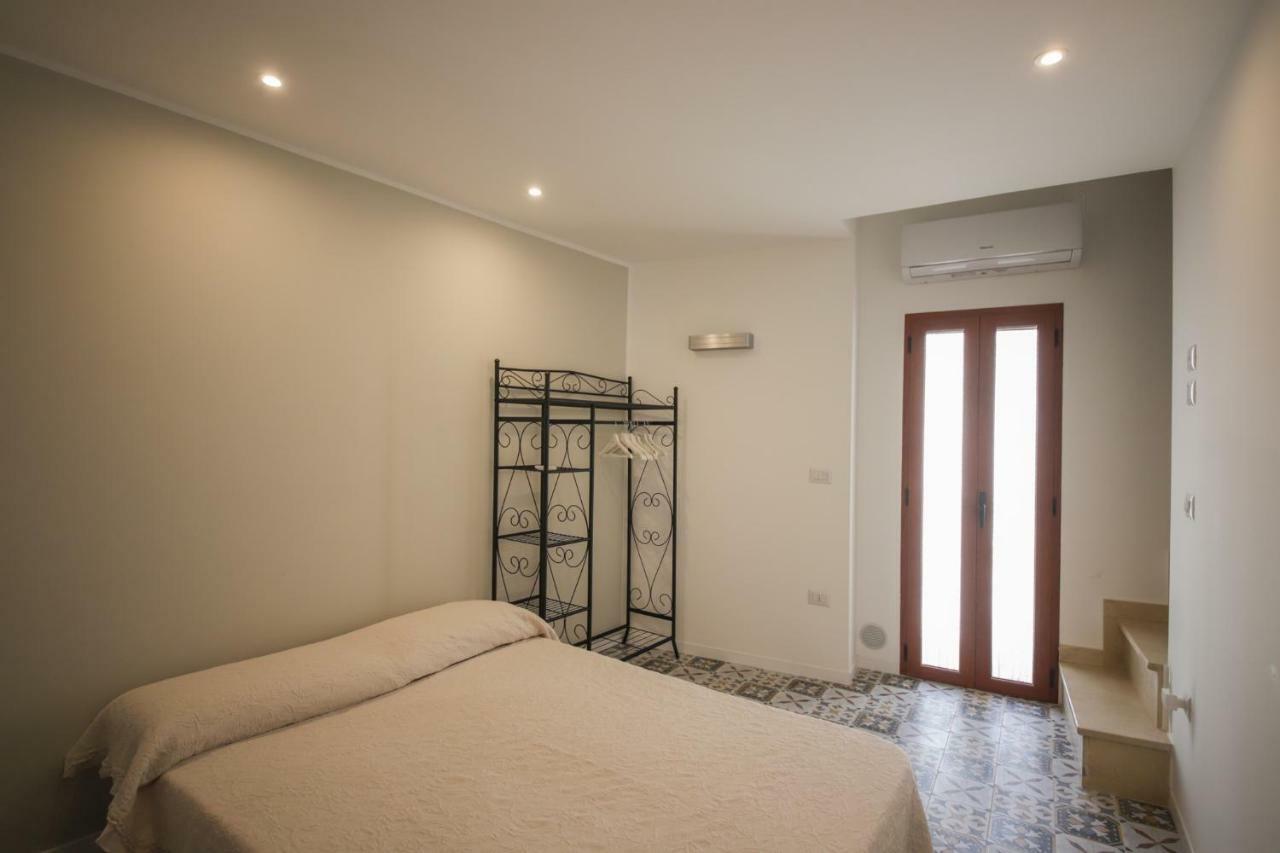 モノーポリIdeapulia - Casa Sanpaアパートメント エクステリア 写真